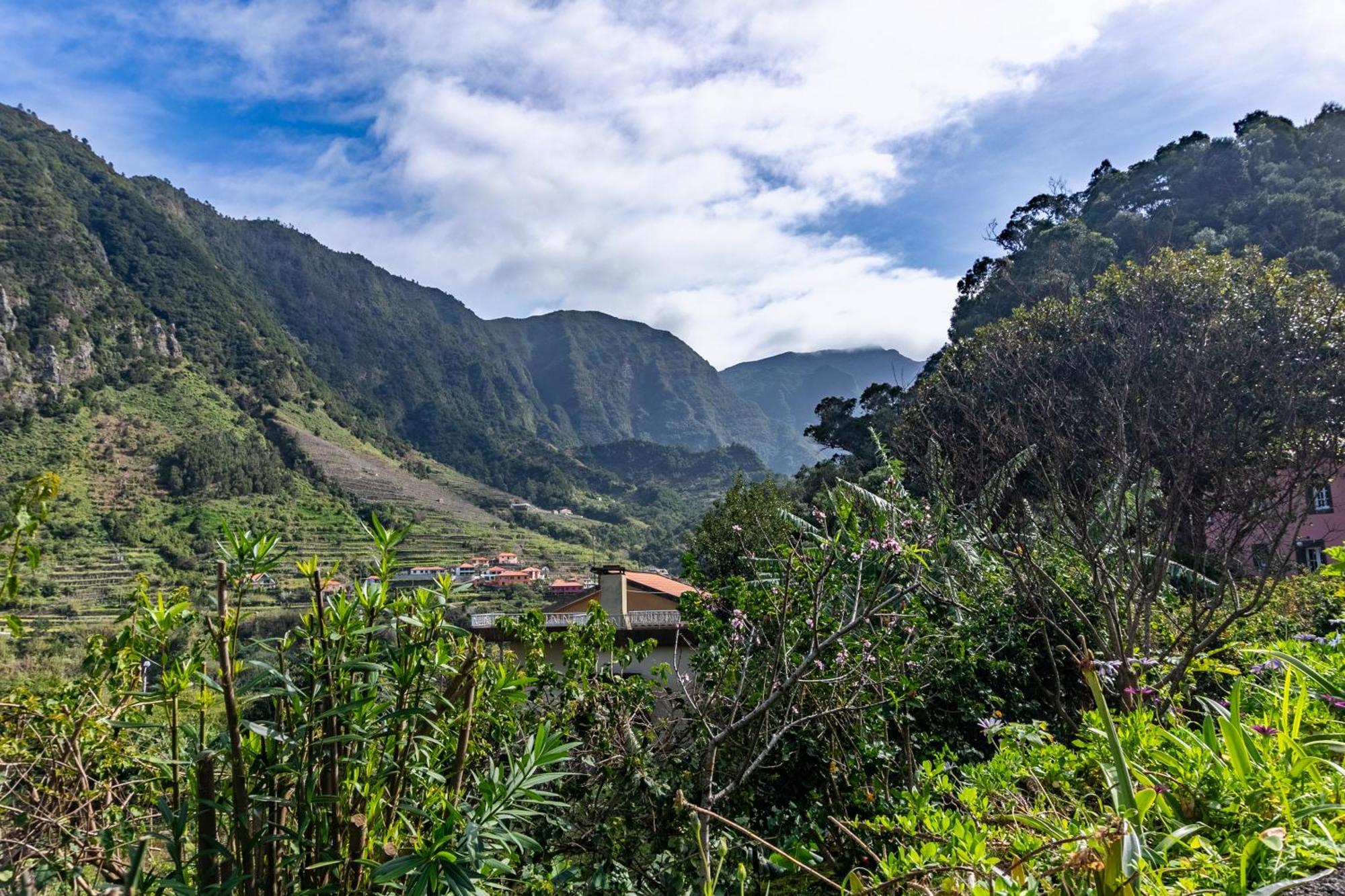 Madeira Surf Lodge São Vicente Exteriör bild