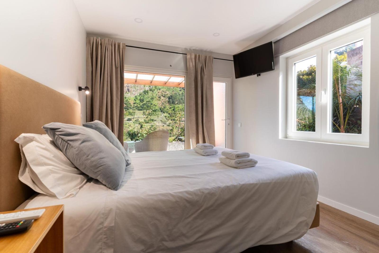 Madeira Surf Lodge São Vicente Exteriör bild