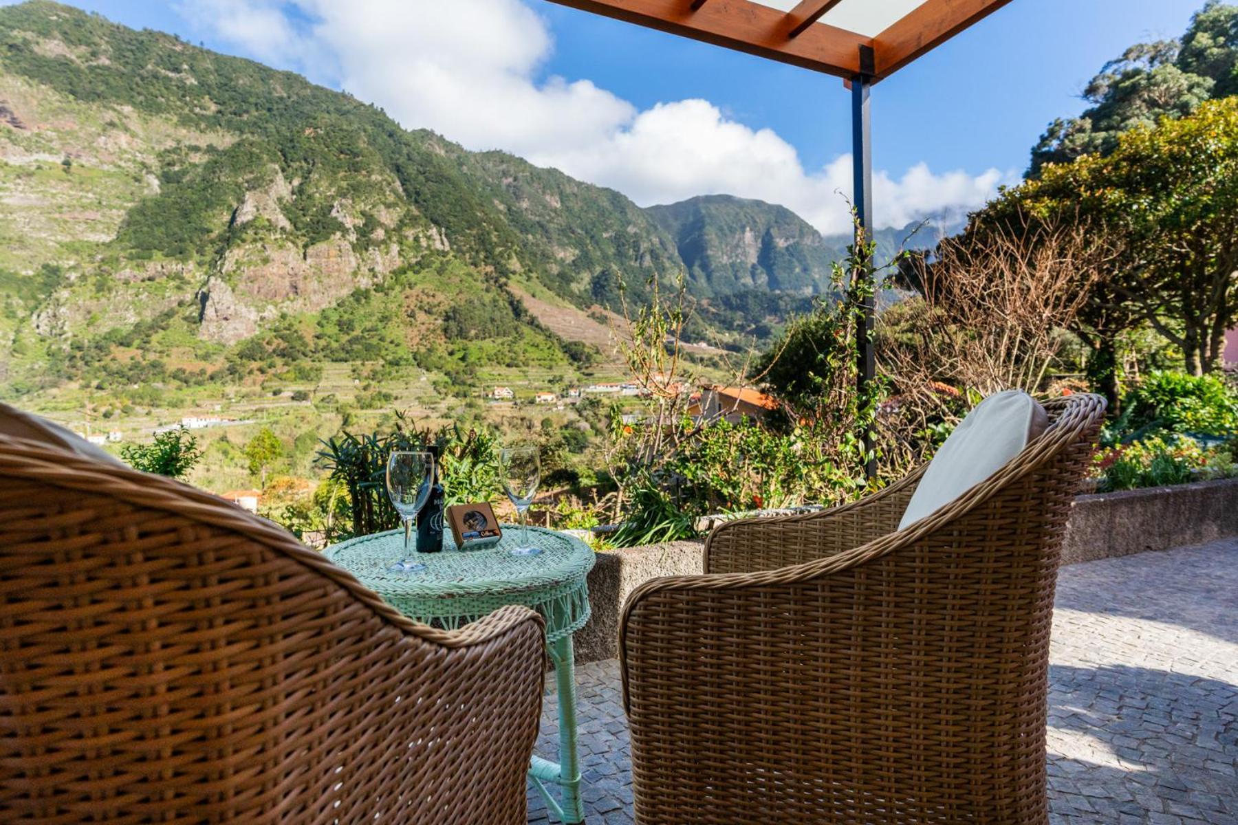 Madeira Surf Lodge São Vicente Exteriör bild