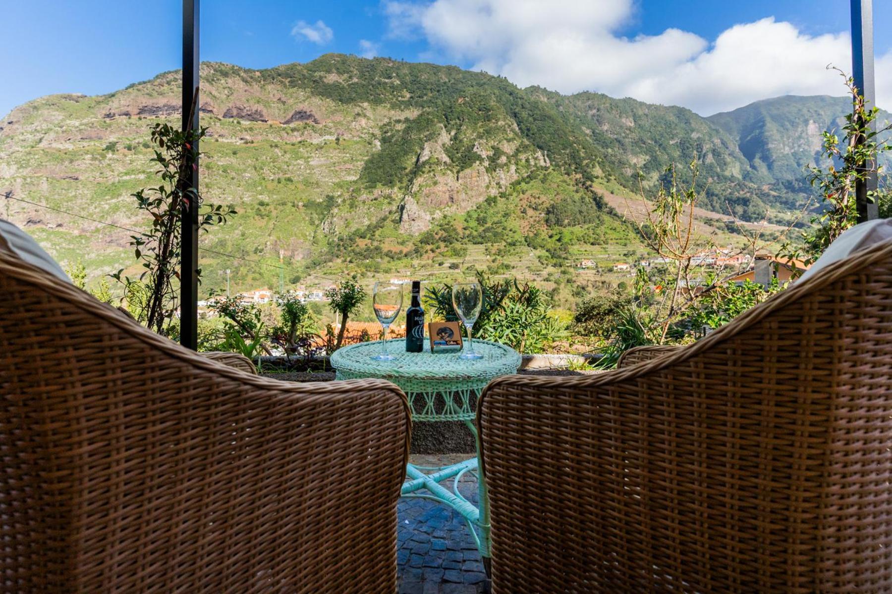 Madeira Surf Lodge São Vicente Exteriör bild